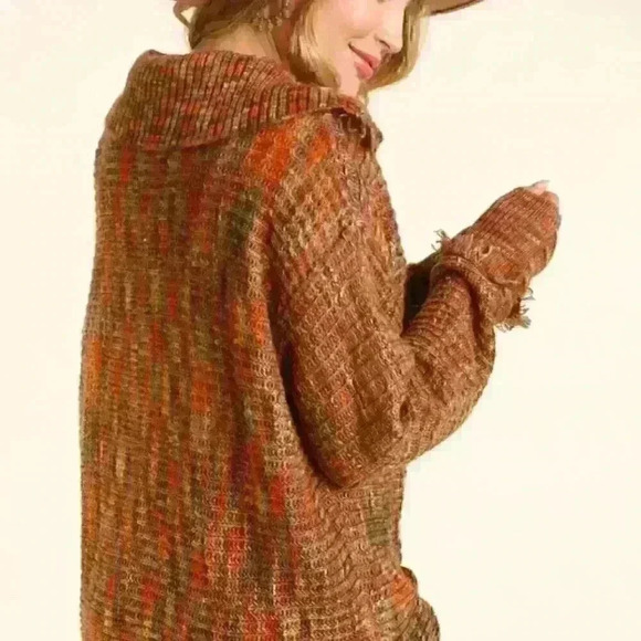 Fall Colored Fringe Detail Notch Neck Sweater - Picture 3 of 4